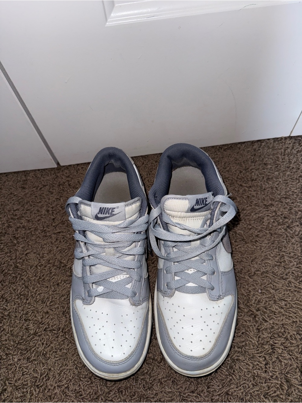 Nike Dunk Low-Top Sneakers in White and Gray with Dark Gray Swoosh - Picture 2 of 4
